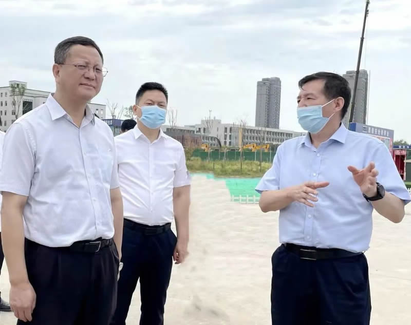 西安市委常委、經(jīng)開(kāi)區(qū)黨工委書(shū)記康軍一行蒞臨公司調(diào)研考察